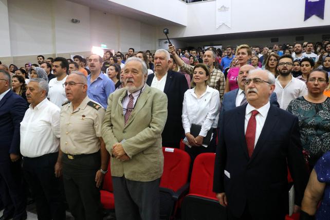 Zafer Haftası nda İstiklal Marşı krizi