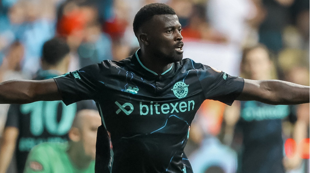 Adana Demirspor da Mbaye Niang ayrıldı