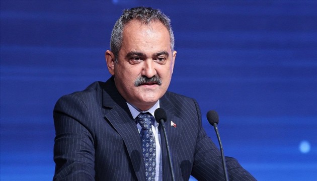 Milli Eğitim Bakanı Özer, tatil süresinin uzatıldığını açıkladı