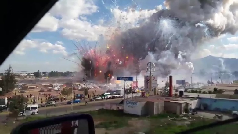 Meksika da havai fişek pazarında patlama