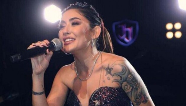 Melek Mosso'dan İranlı kadınlara destek