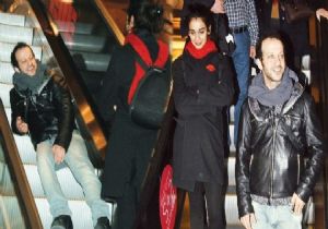 Yürüyen Merdiven Şov