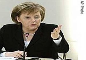 Merkel Öldürülen Türkleri Unutturmayacağız Dedi