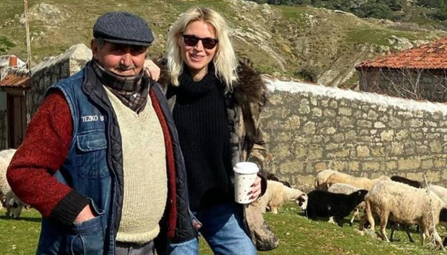 Derin Mermerci de ‘köylü’ oluyor