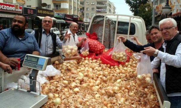 5 ton soğan 1 saatte tükendi