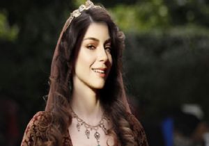 Merve Boluğur, “Muhteşem Yüzyıl” Ekibine Katıldı
