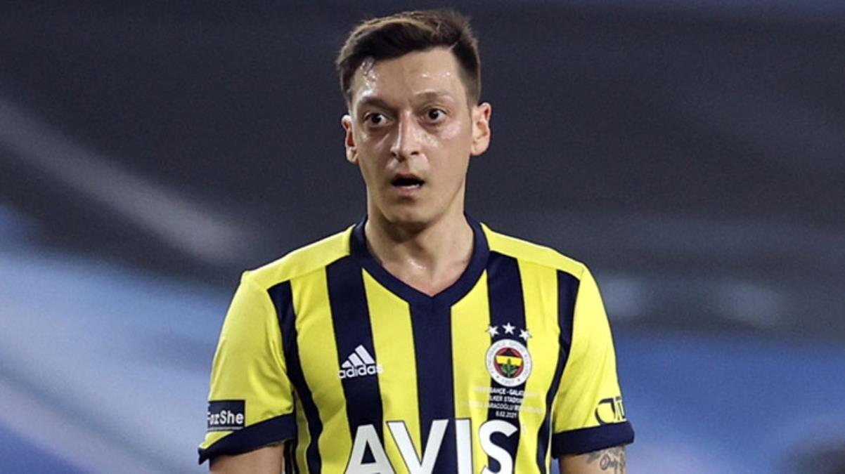 Mesut Özil Karagümrük maçında oynayacak mı?