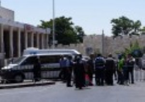İsrail in Mescid-i Aksa zulmü halen devam ediyor!