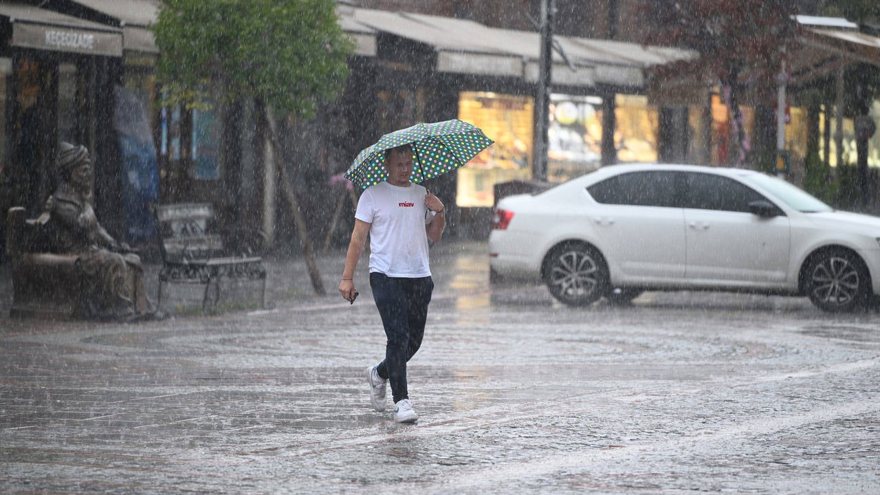 Meteoroloji den 7 il için  sağanak  uyarısı