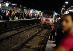 Mısır da Kahire metrosunda patlama! 4 kişi yaralandı!