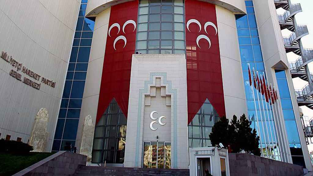 MHP yönetiminden  Beşiktaş tan istifa  kararı