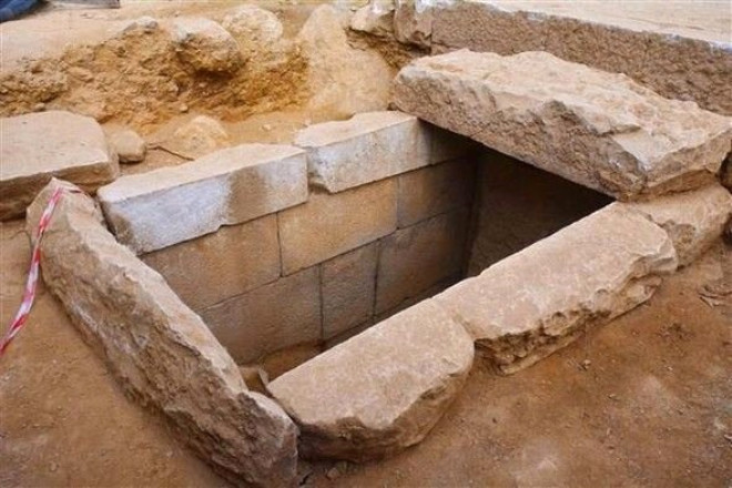 Tarihin görünmeyen yüzü! 2 bin 500 yıllık oda mezar bulundu