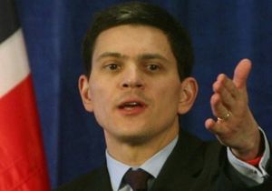 İNGİLTERE POSTAYI KOYDU: ABD DEVRİNİ KAPATIYORUZ, ARTIK FİKİRLERİNİ DAYATAMAYACAK!
