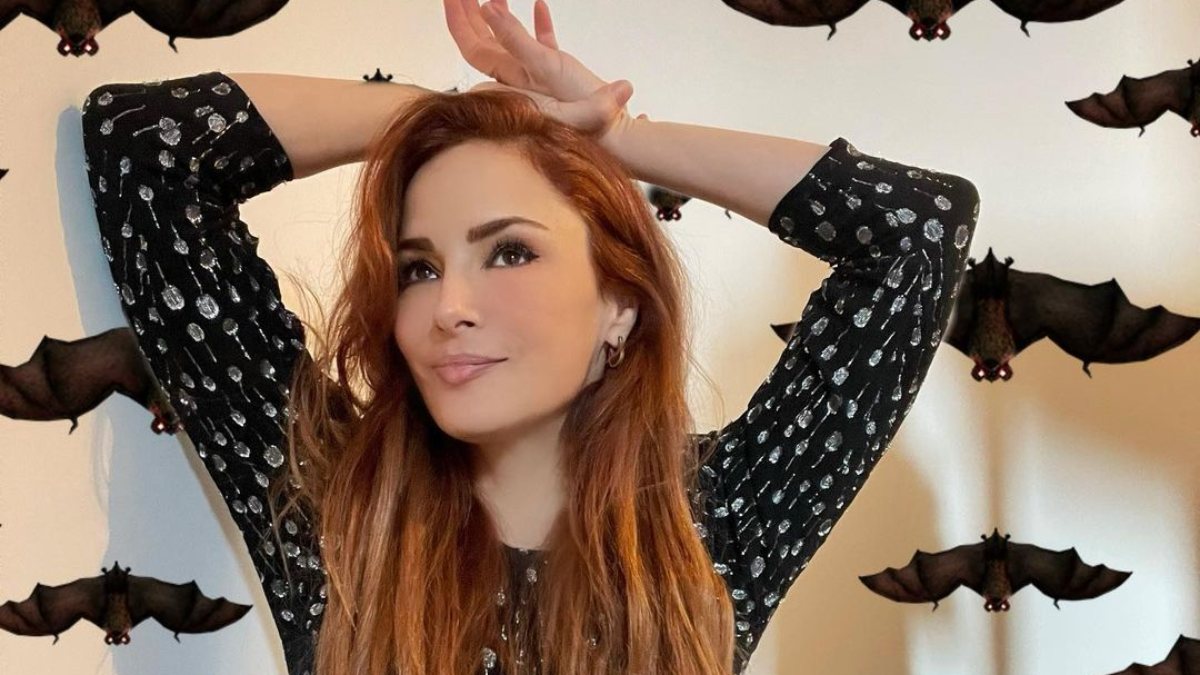 Mine Tugay dan cesur paylaşım!