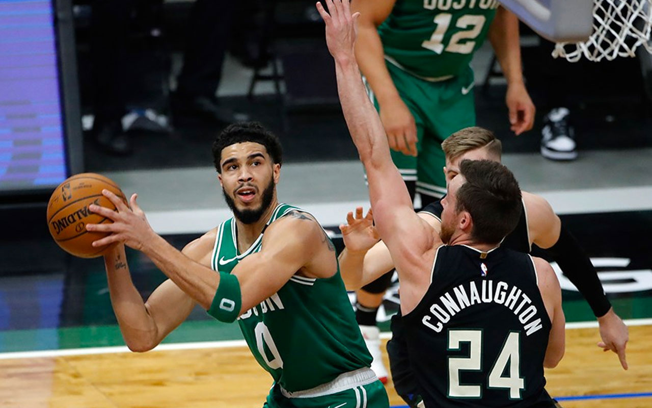 Bucks a Celtics engeli