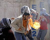 İETT OTOBÜSÜNE MOLOTOFLU SALDIRI