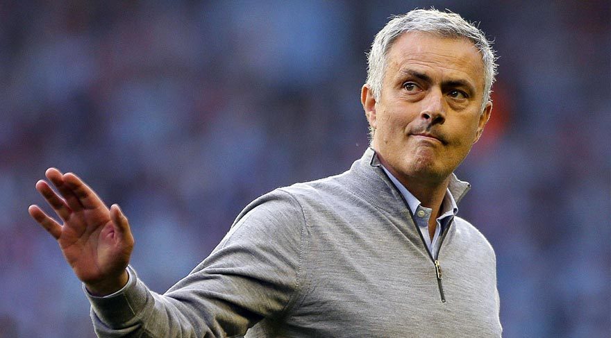 Manchester United’dan Jose Mourinho’ya çılgın tazminat