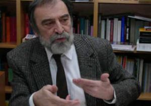 Murat Belge mahkemeye başvurdu!