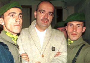 Demirel in Yeğenine Şok: 