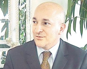 TÜRK DOKTORUN BÜYÜK BAŞARISI