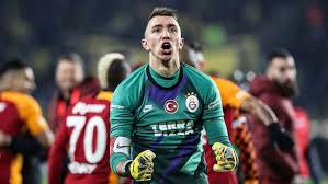 Galatasaray a Muslera müjdesi