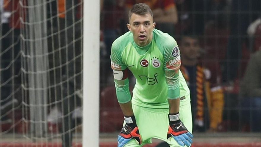 Muslera hakkında bomba iddia!