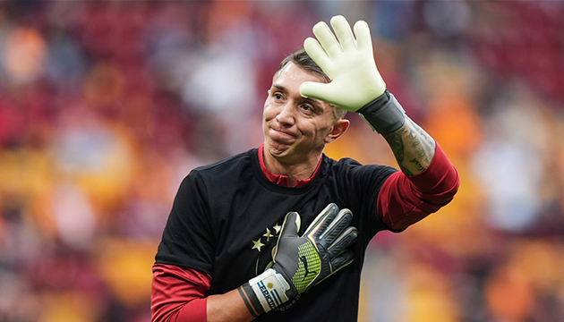 Muslera İstanbul dan ayrıldı
