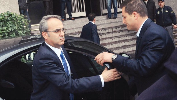 Kozmik Oda savcısı hakkında şüphe!