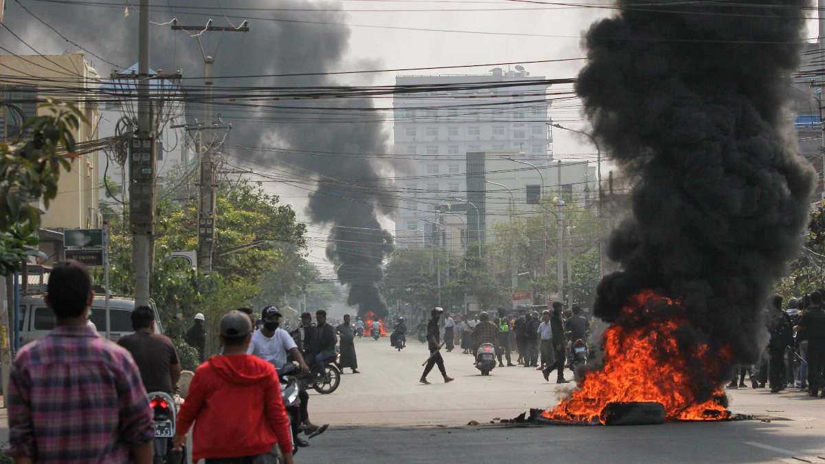 Myanmar da sular durulmuyor