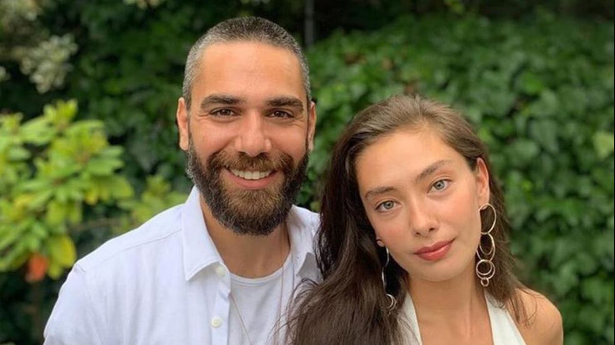 Neslihan Atagül den iddialı poz!