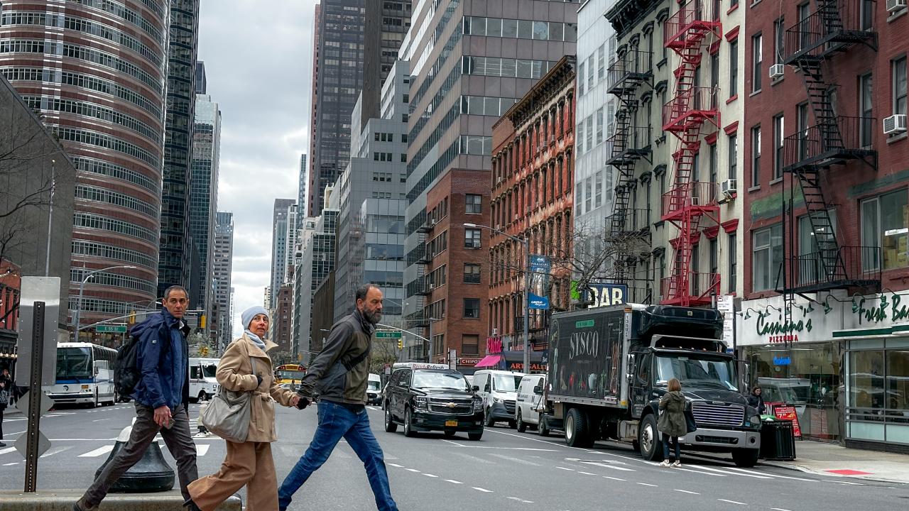 New York ta deprem sebebiyle uçuşlar durduruldu