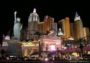 Üç Nokta Oyuncuları New York ta İzleyici ile Buluşuyor