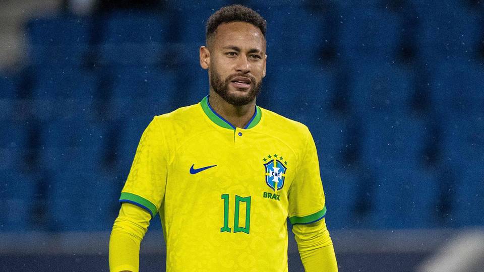 Brezilyalı Neymar, Pele nin rekorunu kırdı!