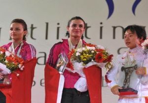 Nurcan Taylan dan Dünya Rekoru! 