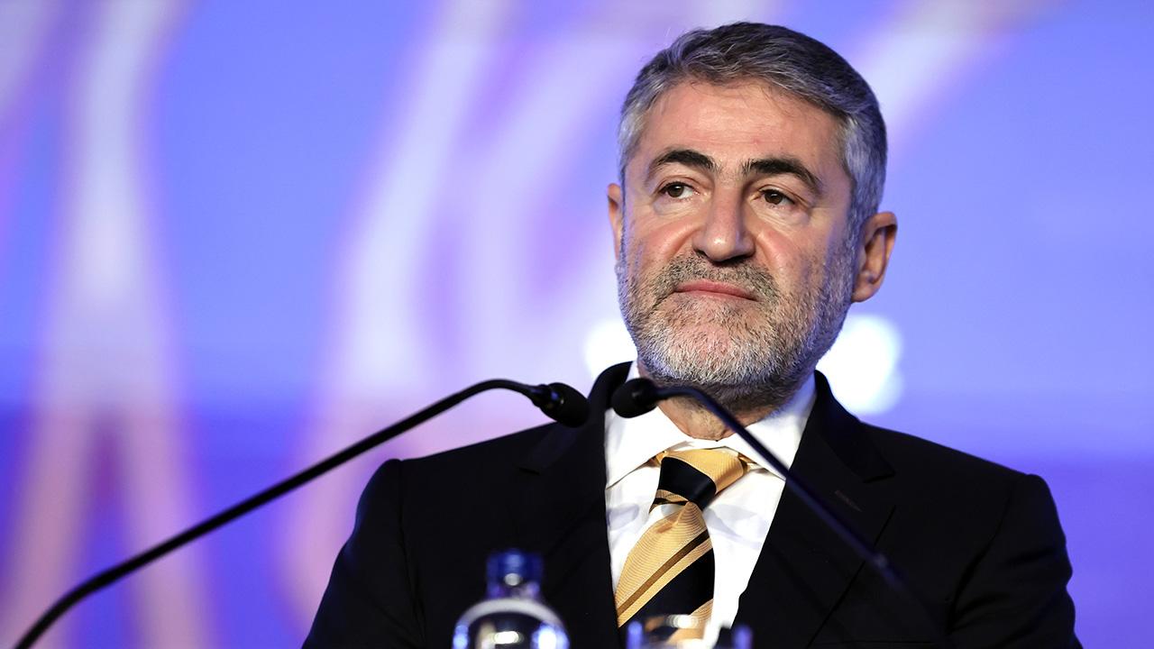 Nebati: Bir vize uğruna ülkeyi satıyorsunuz!