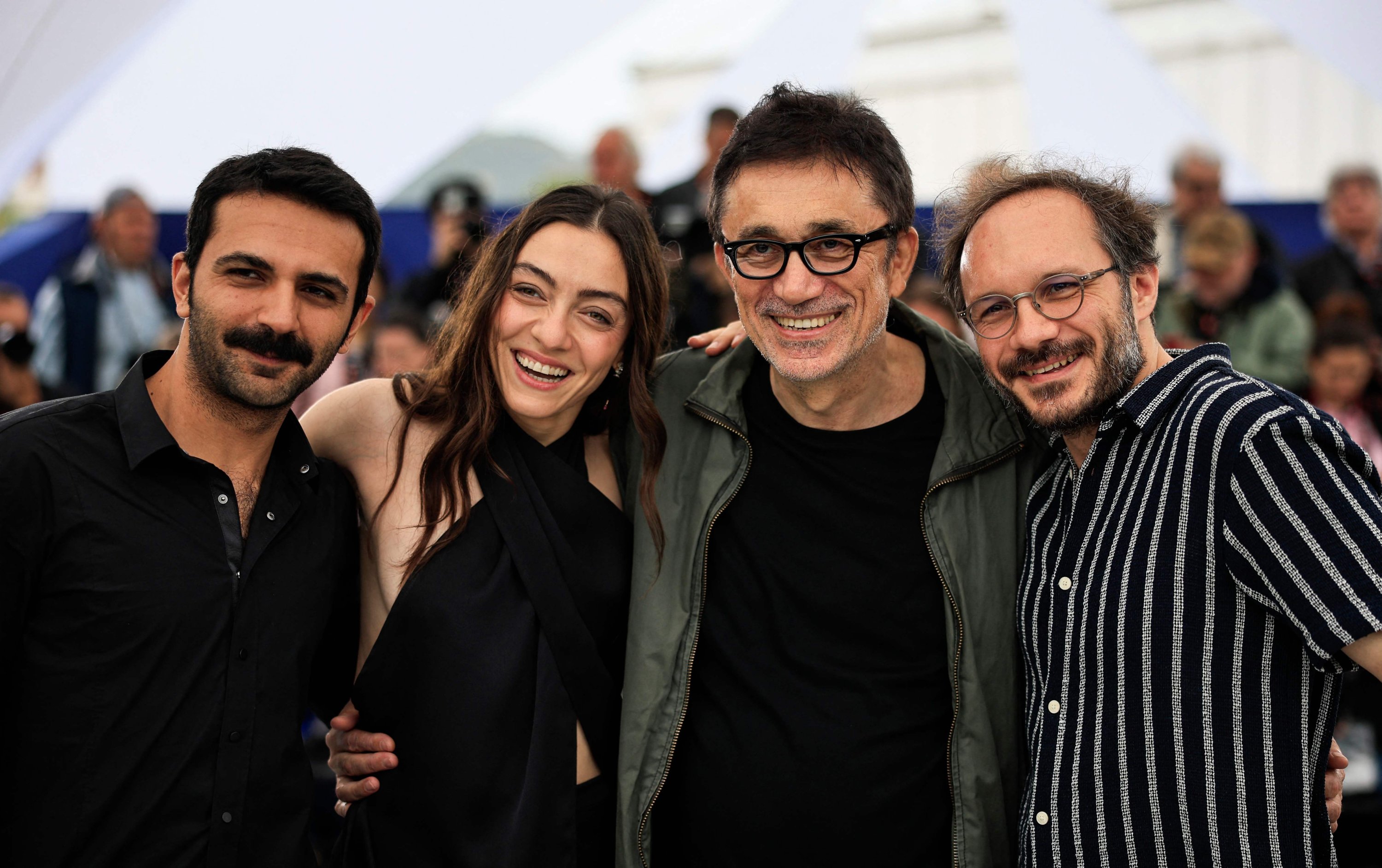 Cannes da 11 dakika boyunca ayakta alkışlanmıştı... Nuri Bilge Ceylan ın  Kuru Otlar Üstüne  filminden ilk tanıtım