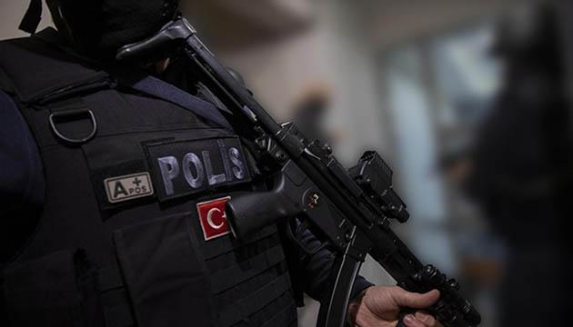 İzmir de FETÖ operasyonu