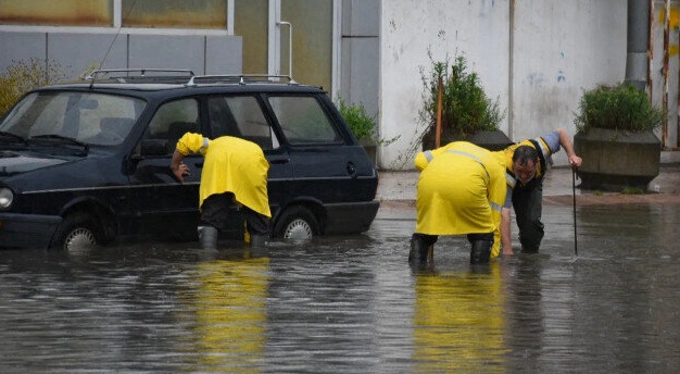 Ordu da sel alarmı! Eğitime ara verildi