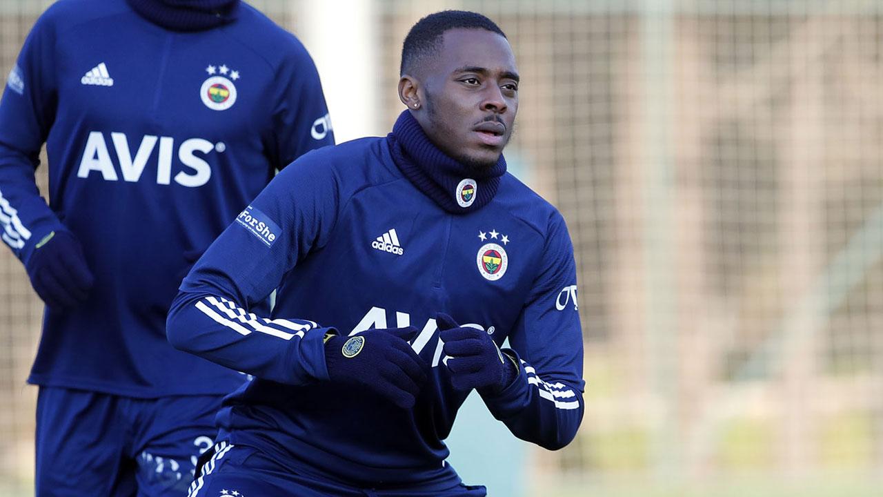 Fenerbahçe ye Bright Osayi Samuel den kötü haber geldi