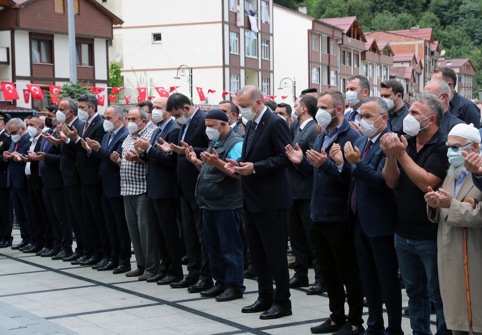 Erdoğan Osman Yılmaz ın cenaze namazına katıldı