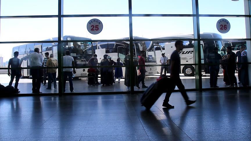 Otobüs firmalarında biletler tükendi