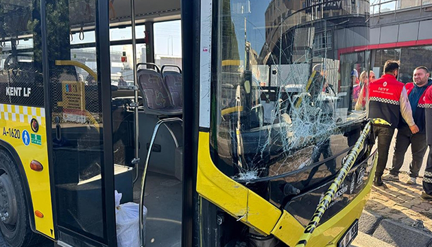 İstanbul da otobüs kazası: Ölü ve yaralı var