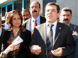 BÖLÜCÜ SESLERİ DİNDİ DERKEN DTP YİNE KAŞIYOR: GERİLLALARA OPERASYONA KARŞIYIZ