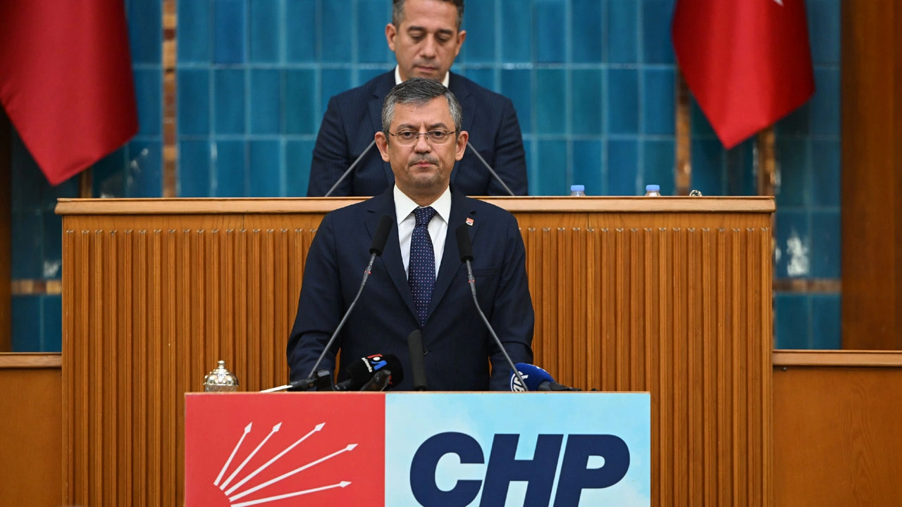 Özel den Berat Kandili kutlaması