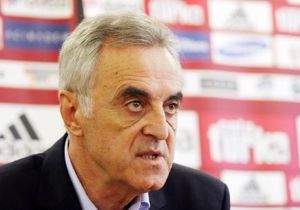Galatasaray eski başkanı Özhan Canaydın ın şirketleri iflas etti!