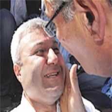 TUNCAY ÖZKAN CHP’DE 2. ADAMLIĞA SOYUNUYOR