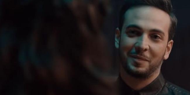 Oğuzhan Koç ta protez saç modasına uydu