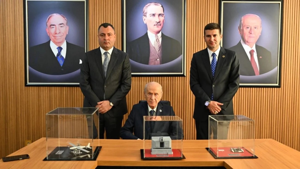 Bahçeli den Ülkü Ocakları na ziyaret