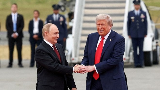 Putin den Moskova da üçlü toplantı teklifi