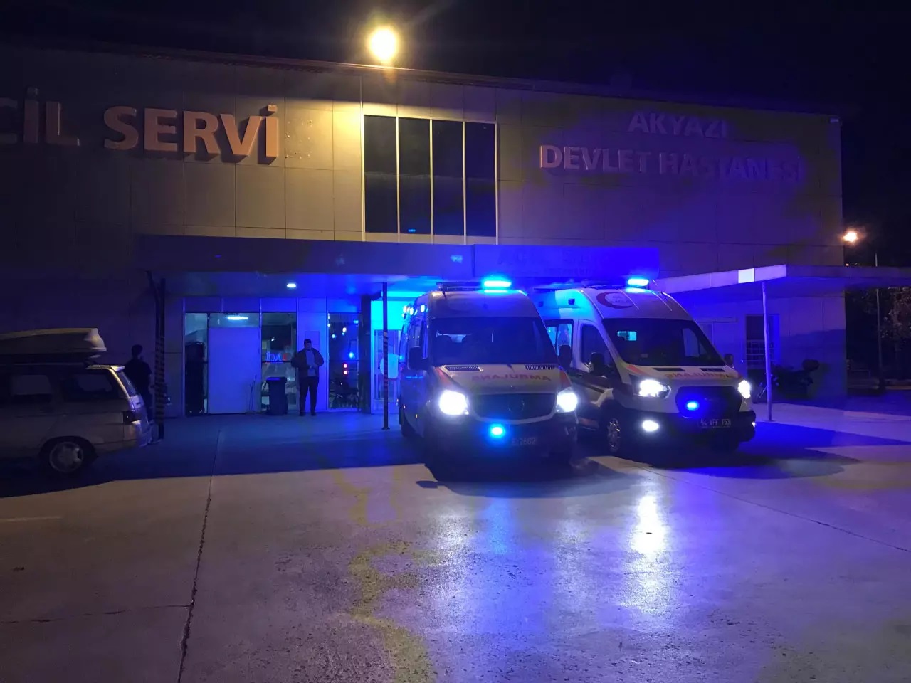 Evlat dehşeti! Annesini yaktı